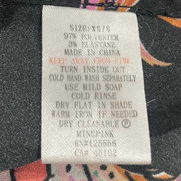 MINKPINK bohemian Floral Kimono Black and Pink XS/S. - Picture 3 of 7